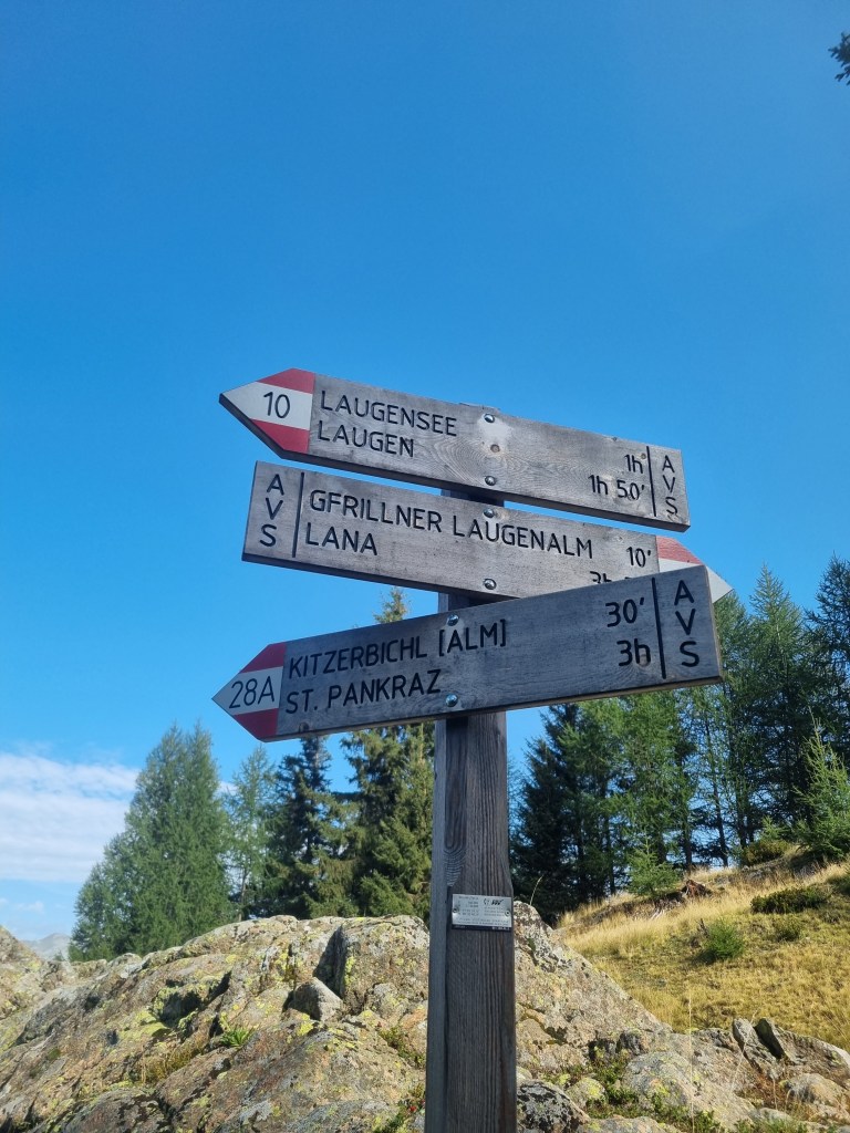 Indicazioni per Laugensee e Laugen lungo il sentiero 10