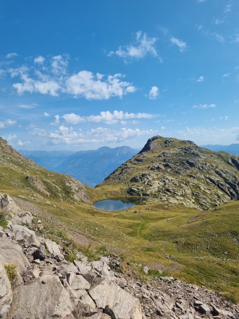 Lago del Luco visto durante la salita al Monte Luco