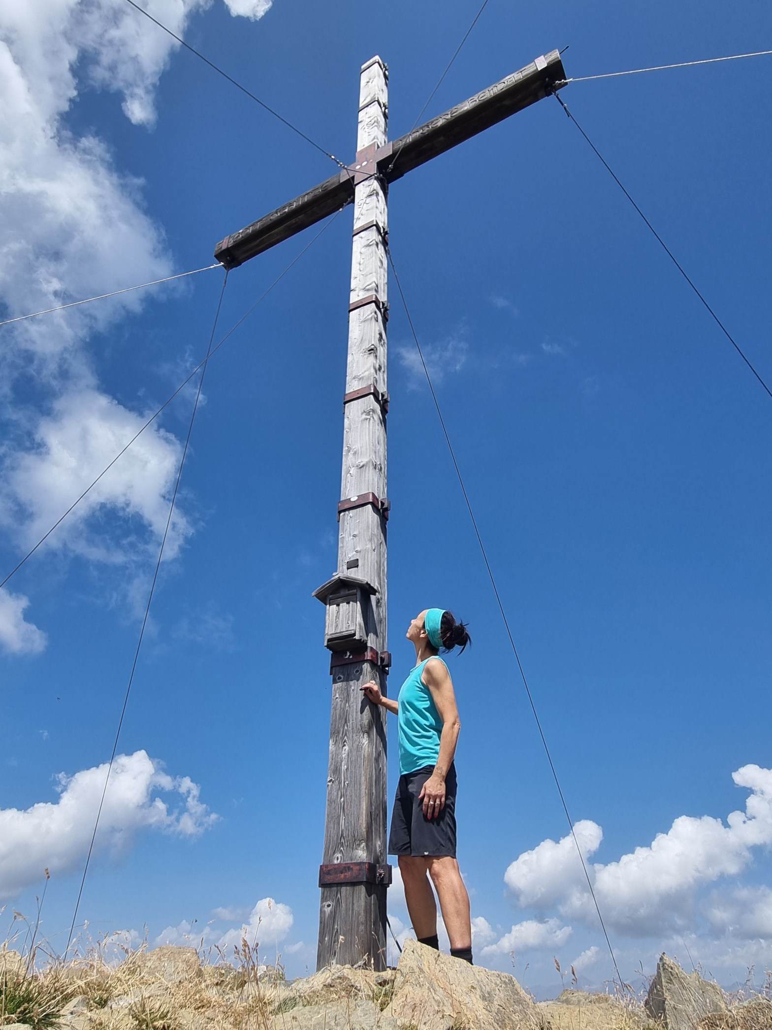 In vetta alla Vedetta Alta (Hochwart), 2.627 m, nella Catena delle Maddalene
