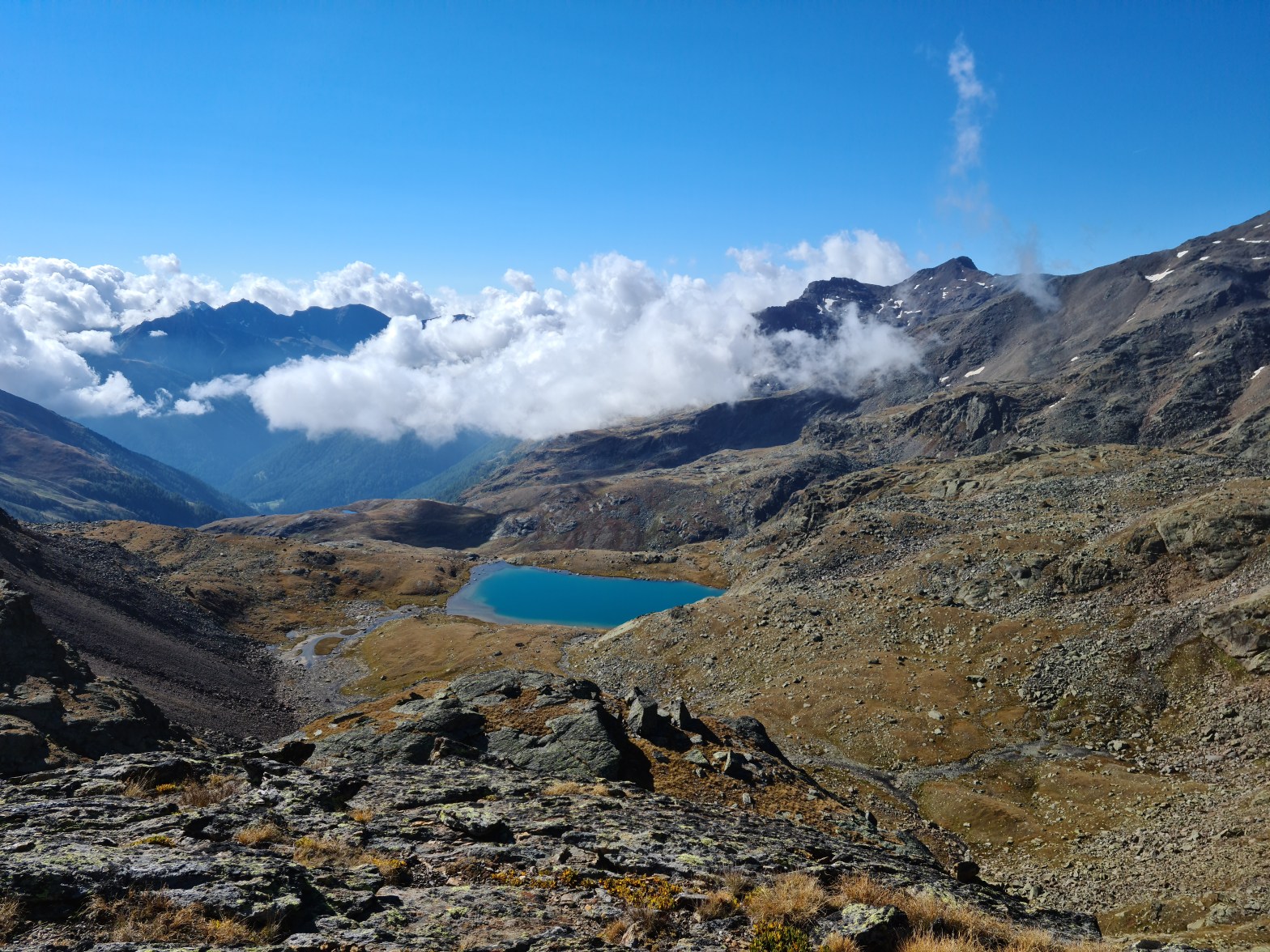 Primo Lago Sternai visto salendo verso Cima Sternai