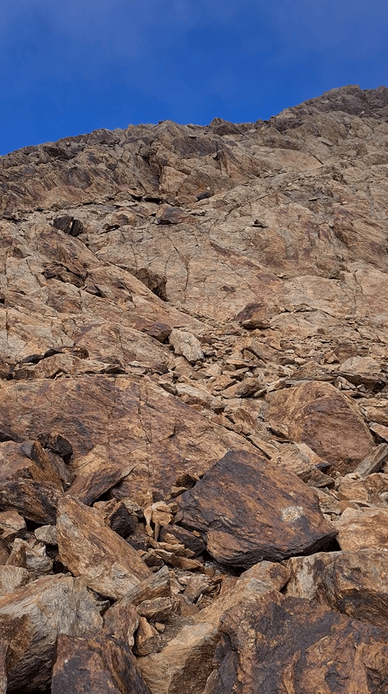 Ultimo tratto roccioso della salita al Passo Saènt